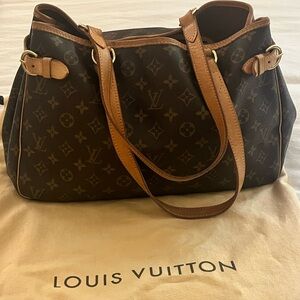 Authentic Louis Vuitton hobo bag with duster, great condition!!